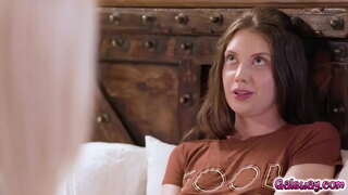 ˹�밀한 사랑이 두 개의 뜨거운 레즈비언