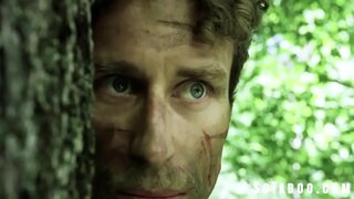 Գեղեցիկ աղջկա կան ինչ-որ բան ավելի, քան պարզապես ծիծիկներ, հետույքը և գեղեցիկ դեմքը