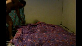 Завързан за леглото и даде урок